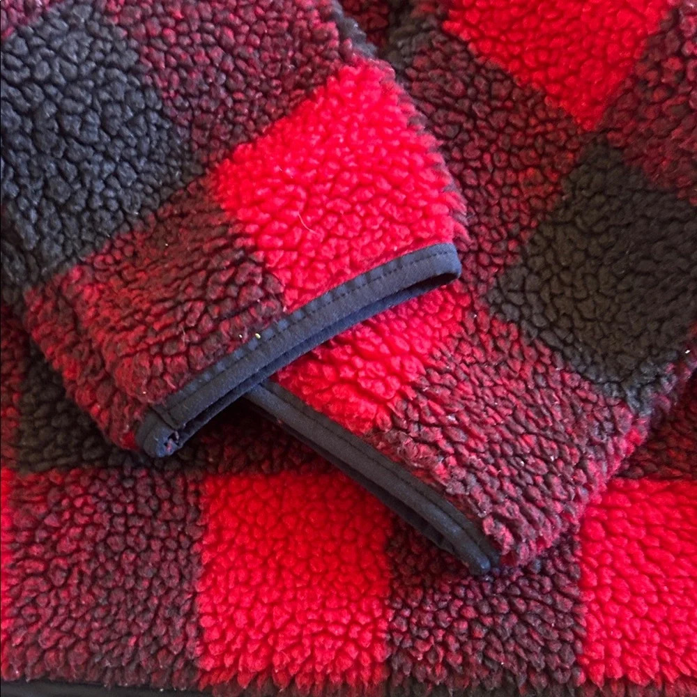 Abercrombie & Fitch Red Black Plaid Zip-Up Sweater | Cozy Fall Flannel Style Jac - Picture 4 of 7